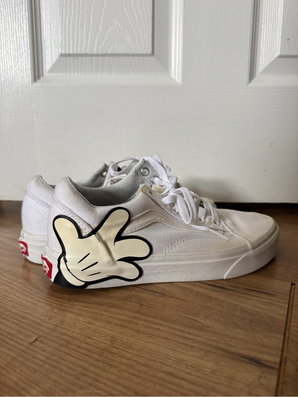 Vans X Disney Mickey Mouse Old Skool sneakers